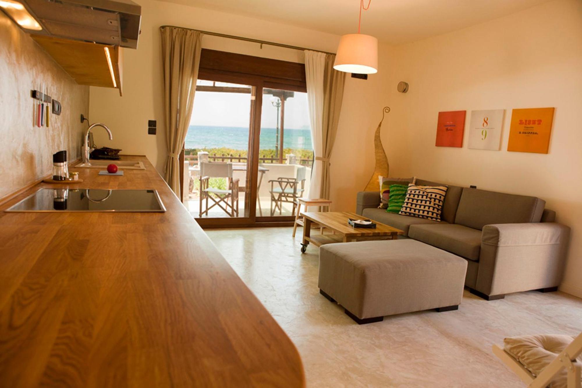 Horizonte Seafront Suites Kissamos Bagian luar foto