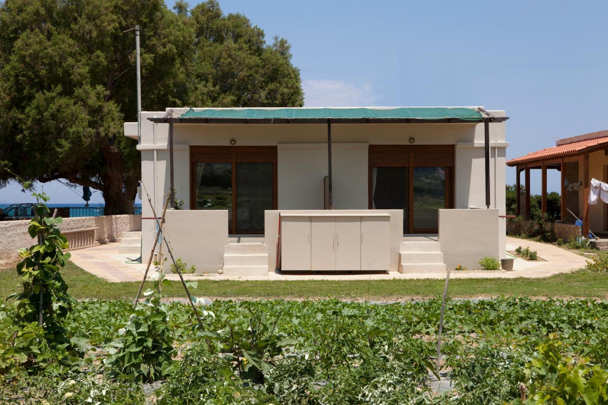 Horizonte Seafront Suites Kissamos Bagian luar foto
