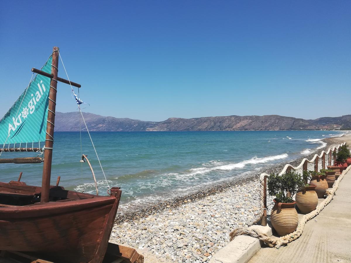 Horizonte Seafront Suites Kissamos Bagian luar foto